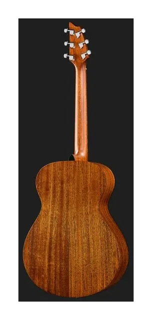 Breedlove Discovery S Concert Mahogany, cassa vista di fronte, scatto 3