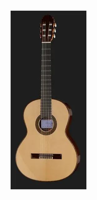Amalio Burguet 2M Spruce w/Case, cassa vista di fronte, scatto 2
