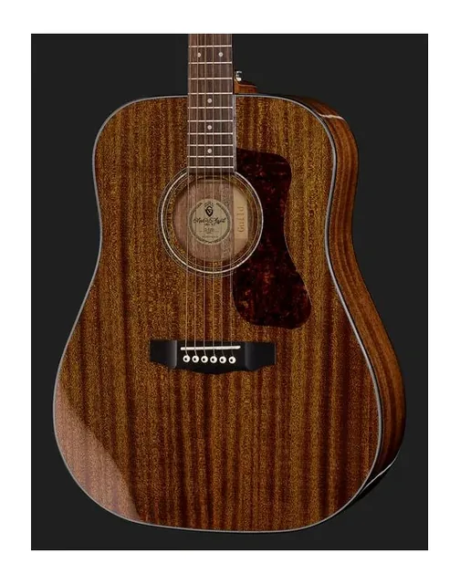 Guild D-120 Nat Westerly, cassa vista di fronte, scatto 4
