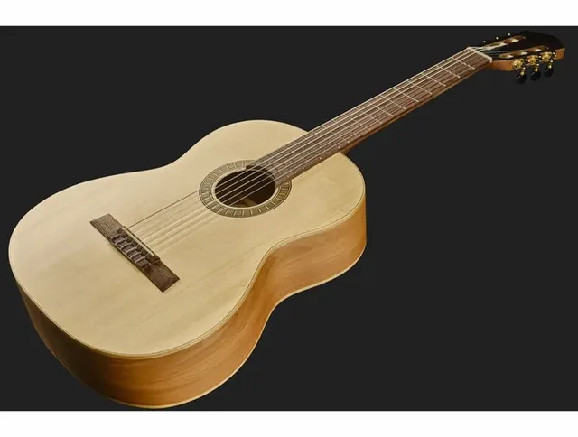 Höfner HLE-APF26 Classical Ltd w/ GB, cassa vista di fronte, scatto 4