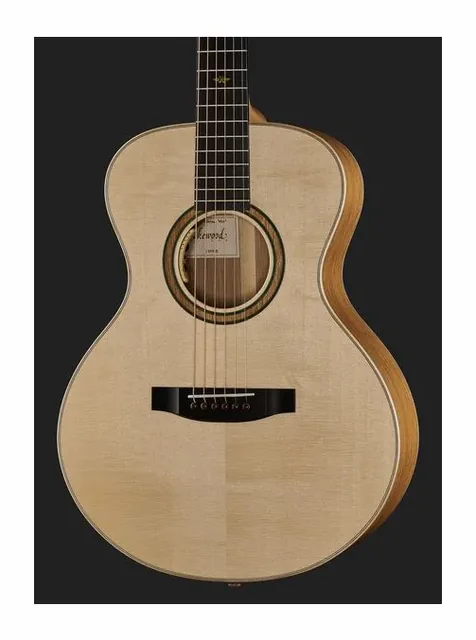 Lakewood A-35 European Wood, cassa vista di fronte, scatto 4