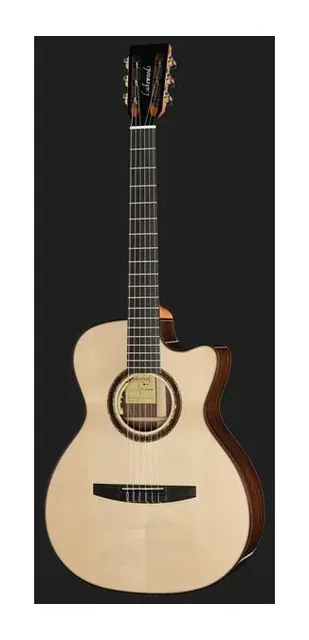 Lakewood M-32 CP Classic Crossover Dlx, buca e rosetta, scatto 2