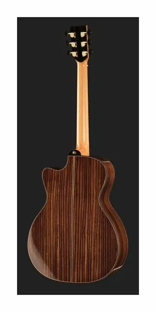 Lakewood M-32 CP Deluxe, cassa vista di fronte, scatto 3