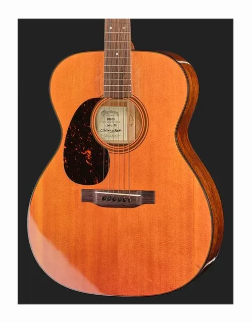 Martin Guitar 000-18 1955 CFM IV 70th LH, buca e rosetta, scatto 4