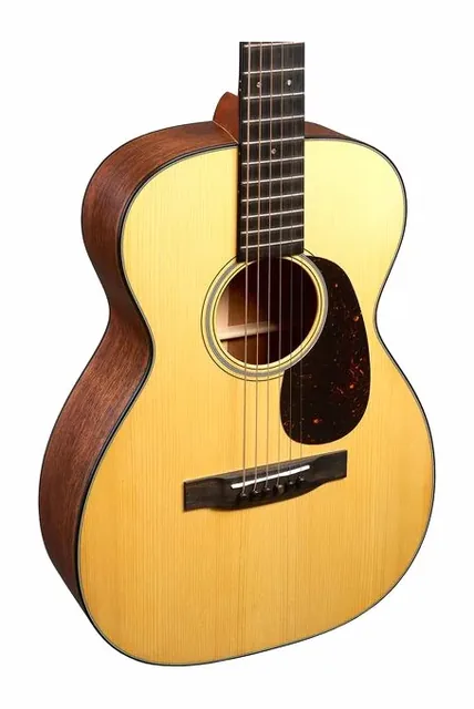 Martin Guitar Custom Shop 0-18 Natural, cassa vista di fronte, scatto 3