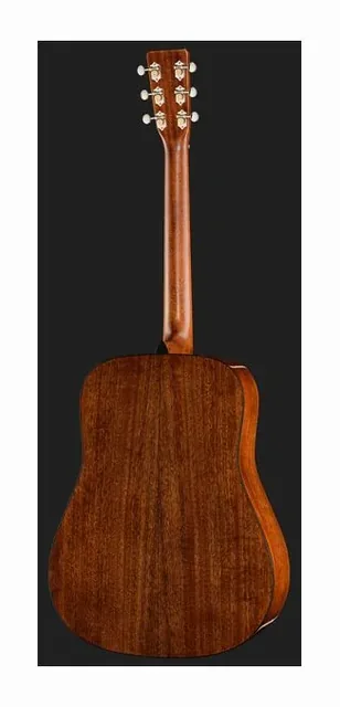 Martin Guitar D-18 Molly Tuttle LH, buca e rosetta, scatto 3