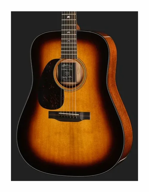 Martin Guitar D-18 Molly Tuttle LH, cassa vista di fronte, scatto 4