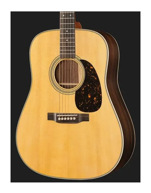Martin Guitar D-28 Satin, buca e rosetta, scatto 4