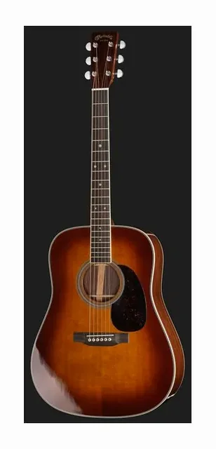 Martin Guitar D35 Ambertone, buca e rosetta, scatto 2