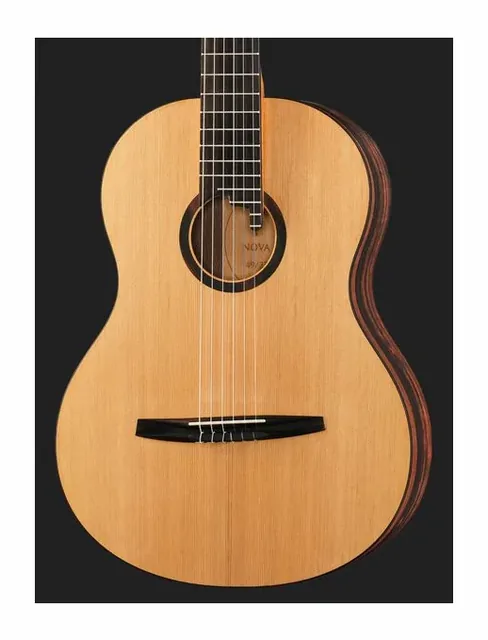 NOVA Guitars Classic, cassa vista di fronte, scatto 4