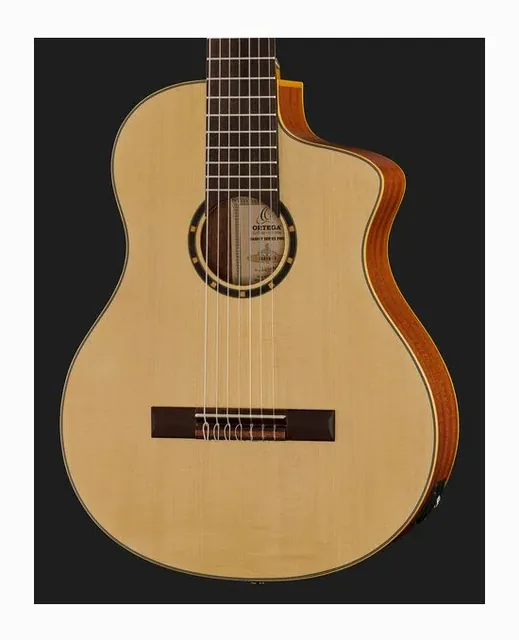 Ortega RCE133-7, cassa vista di fronte, scatto 4