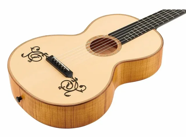 Scala Vilagio T.H. Romantic Guitar 1850, buca e rosetta, scatto 3