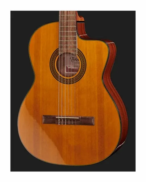 Takamine GC3CE Natural, cassa vista di fronte, scatto 4