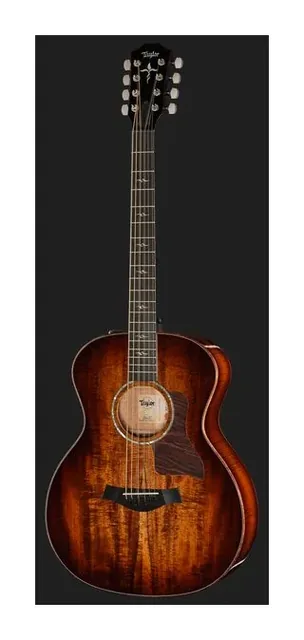 Taylor Custom #44: C24ce 8-String Bar, fondo e fasce, scatto 2
