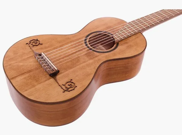 Thomann Romantic Guitar Antiqued, paletta a finestre e meccaniche, scatto 3