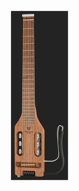 Traveler Guitar Ultra-Light Nylon - Mahogany, paletta a finestre e meccaniche, scatto 2