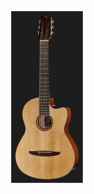 Yamaha NCX1 NAT, tastiera e capotasto, scatto 2